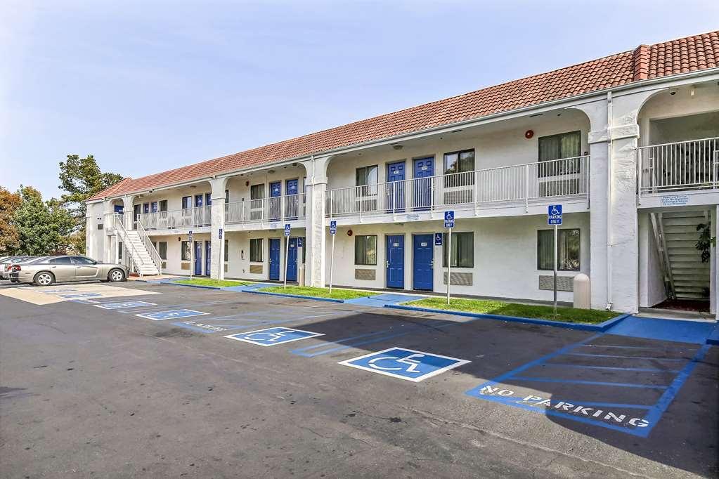 Motel 6-Pinole, Ca Zewnętrze zdjęcie