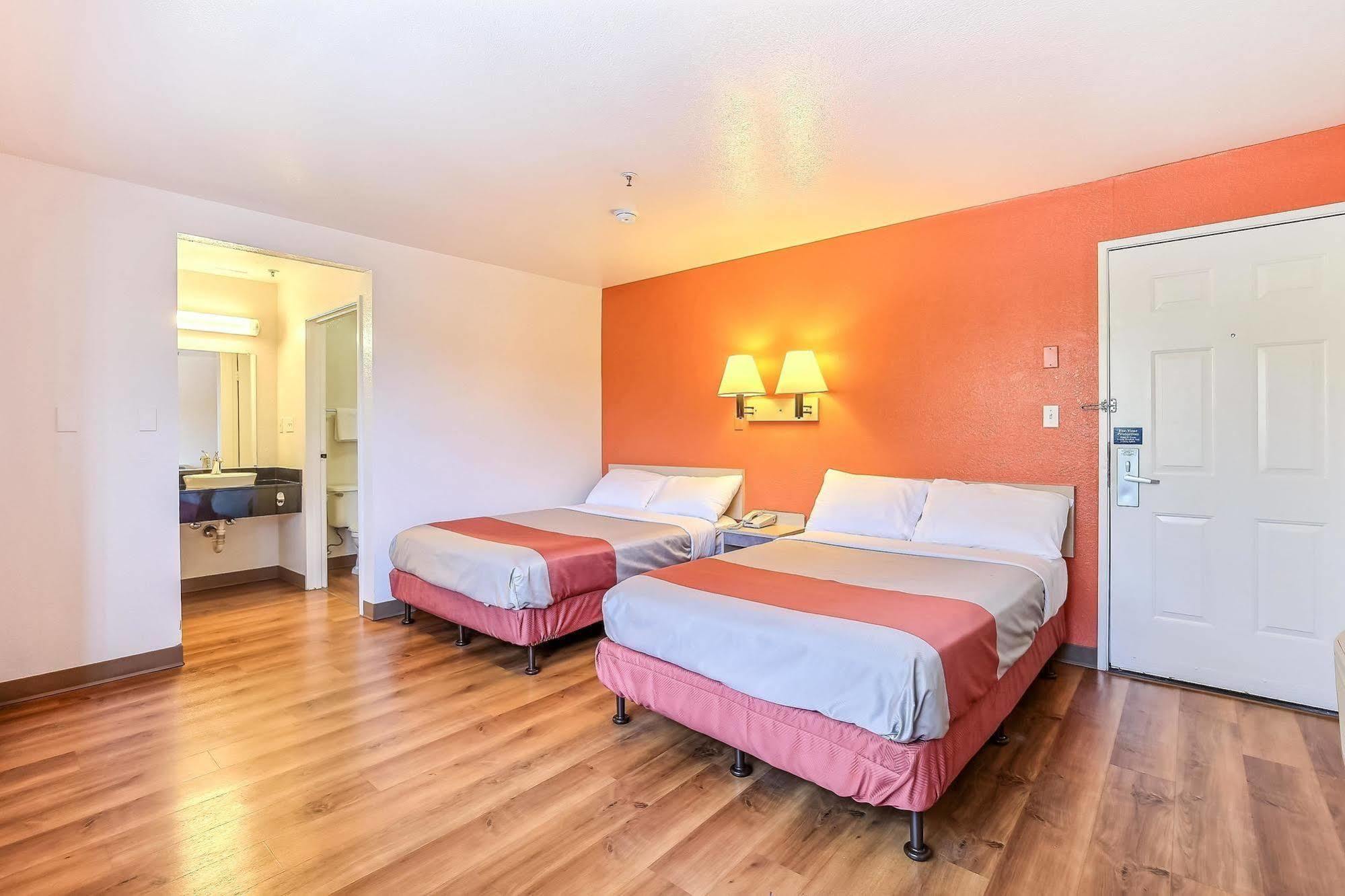 Motel 6-Pinole, Ca Zewnętrze zdjęcie